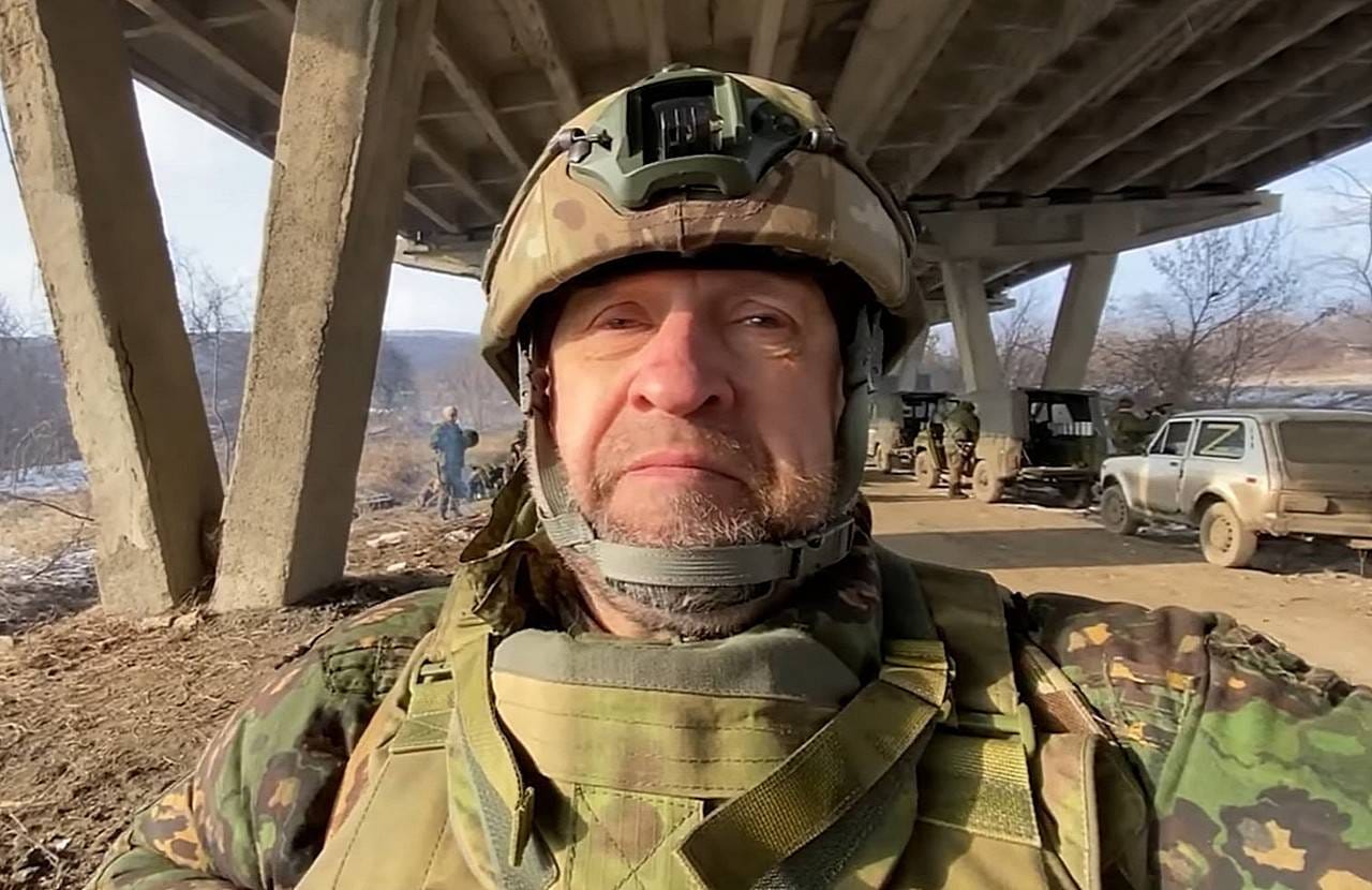 Военкора ВГТРК Сладкова обвиняют в смертельном ДТП в Луганской области. Свидетельницу аварии похитили неизвестные — журналист Казанский