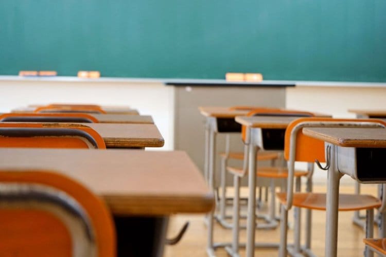 На преподавательницу английского языка, говорившую о победе Украины, завели дело о «дискредитации» армии по доносу студентов
