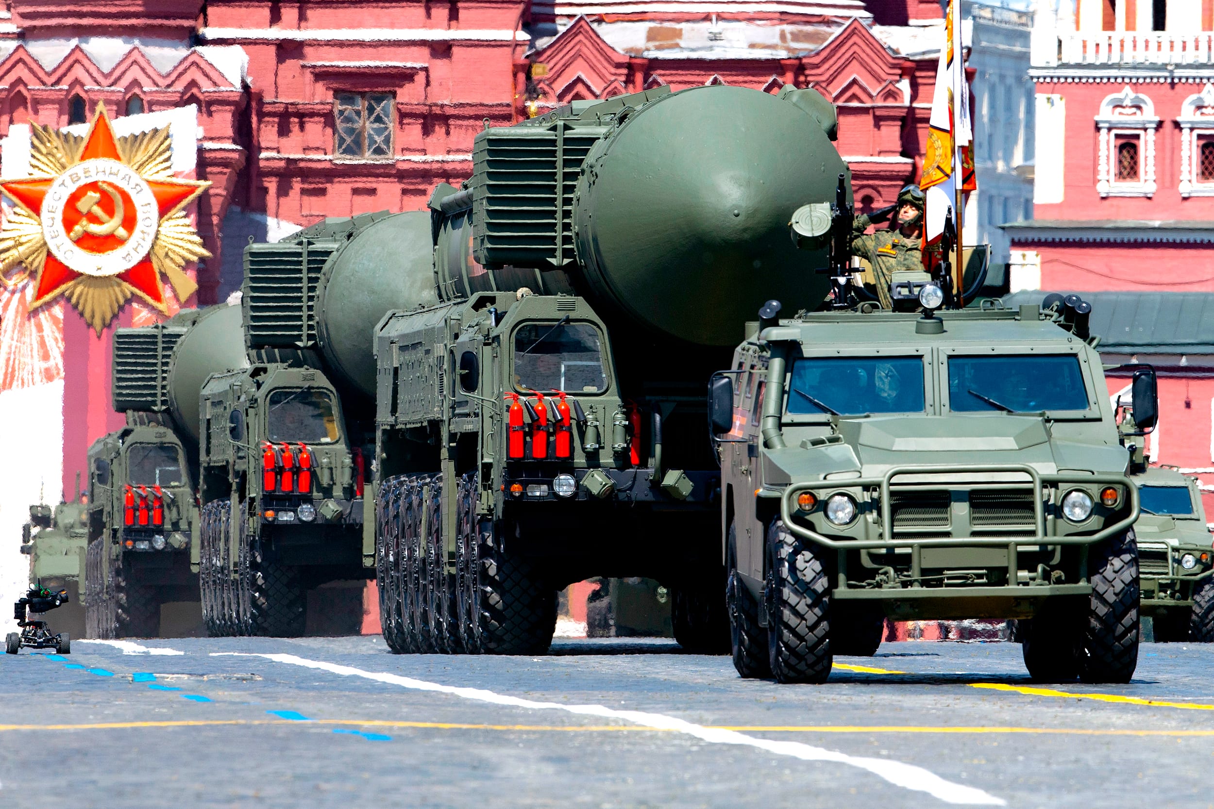 Заставить Москву соблюдать условия СНВ-3 невозможно, но новая гонка вооружений маловероятна — эксперты