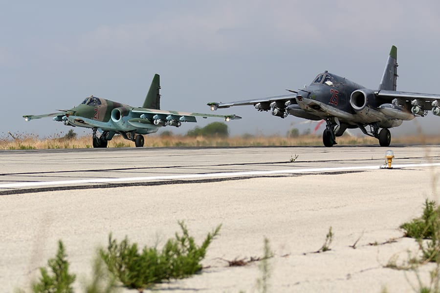 Власти Сирии опасаются, что сохранение российских баз помешает снятию западных санкций. Вопрос выдачи Асада второстепенен — востоковед
