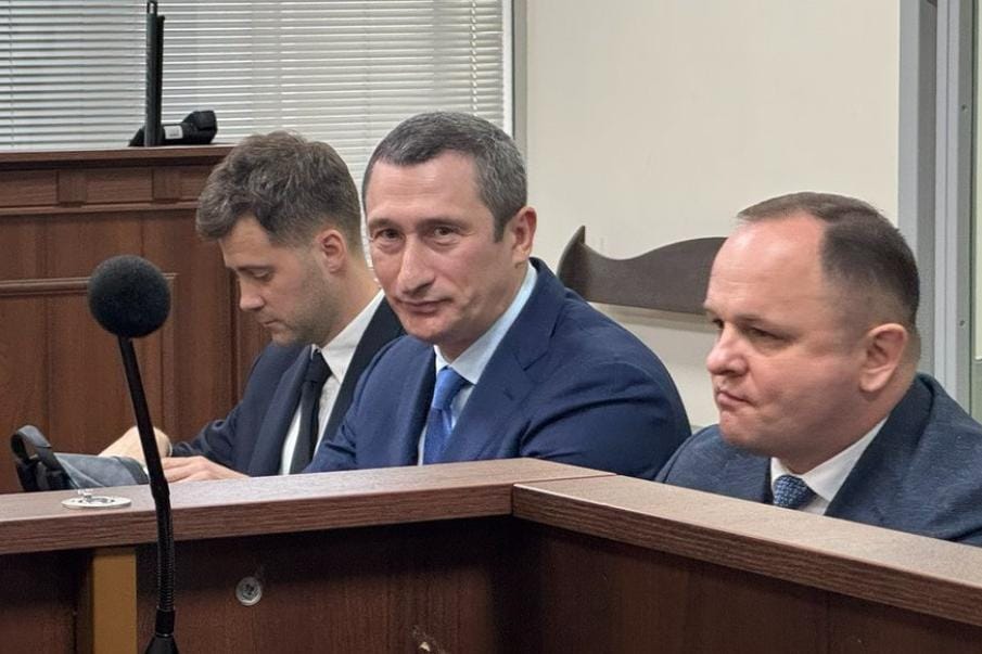 Фигурантами по делу Андрея Ермака назвали еще шесть человек. Среди них — бывший вице-премьер Украины