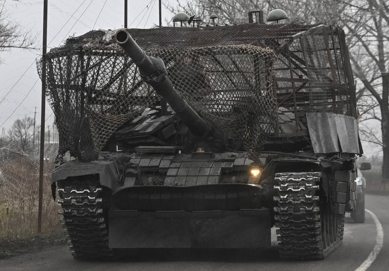 Модернизированный Т-72ЕА с «мангалом» и системами РЭБ
