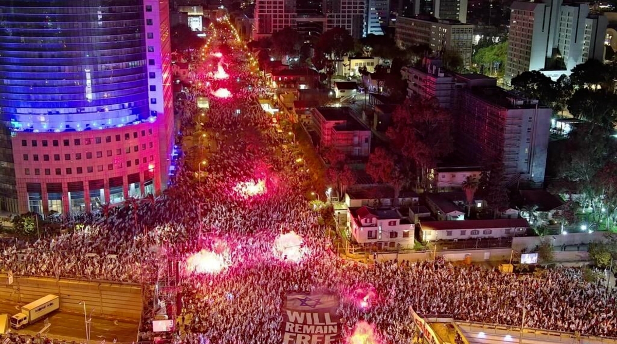 Сотни тысяч израильтян участвовали в протестах против судебной реформы