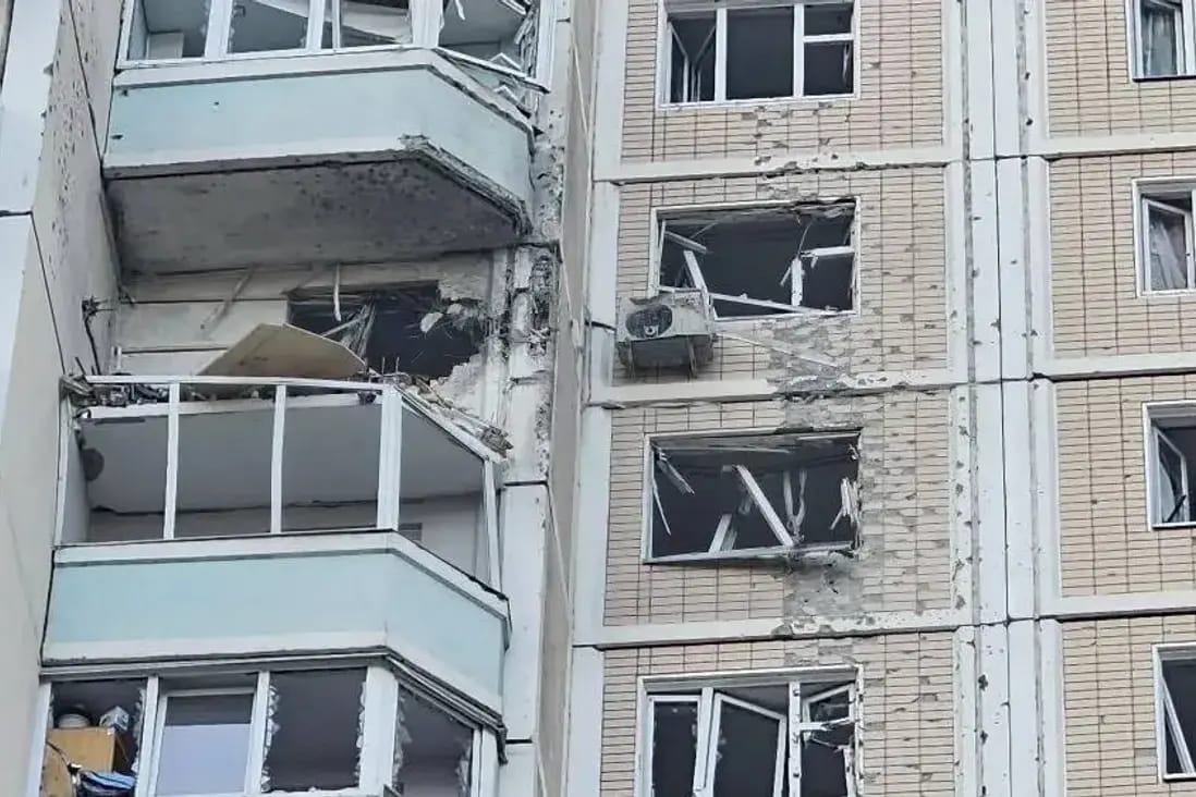 Москва и область подверглись самой массированной воздушной атаке за время войны. Трое погибли, под удар попали жилые дома и предприятия